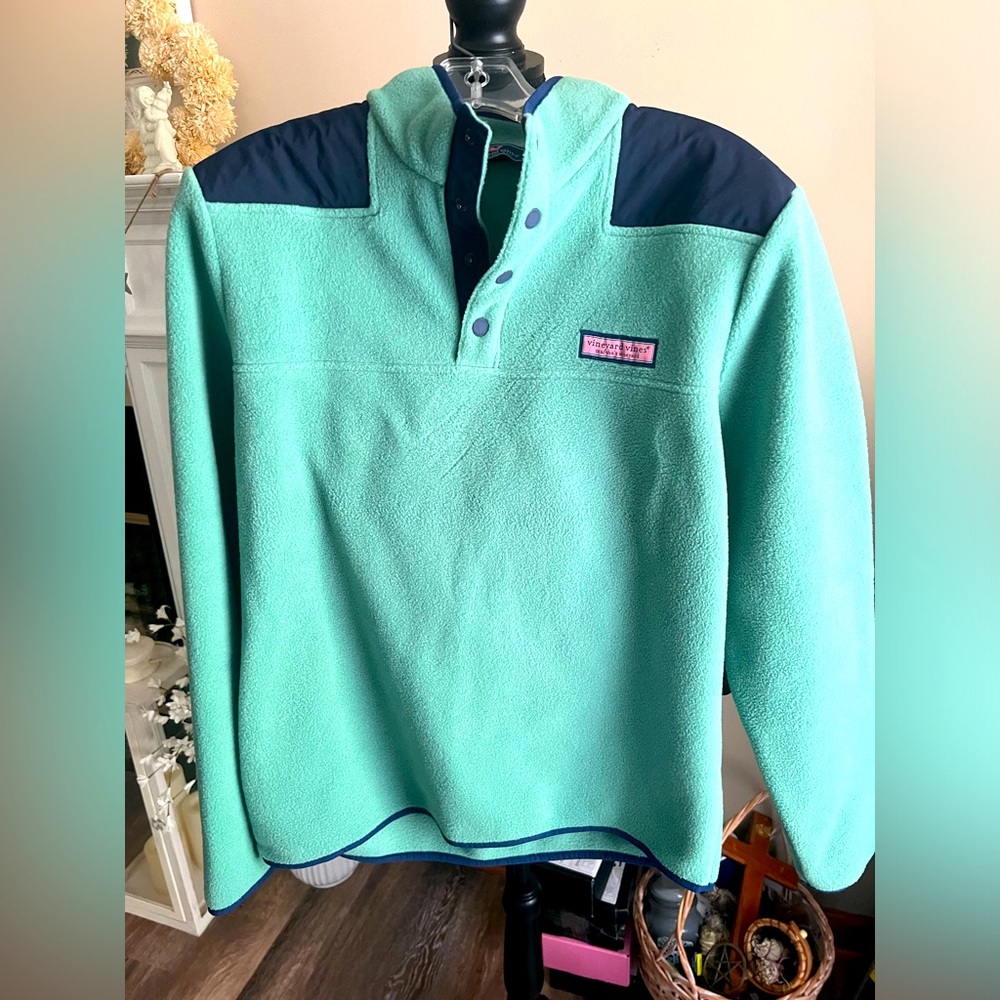 Vineyard Vines Pull Over